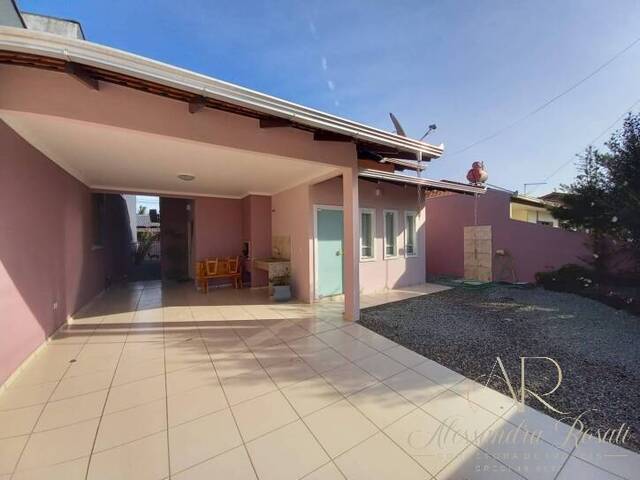 #0053 - Casa para Venda em Balneário Barra do Sul - SC