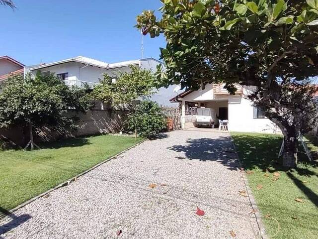 #0070 - Casa para Venda em Balneário Barra do Sul - SC - 2