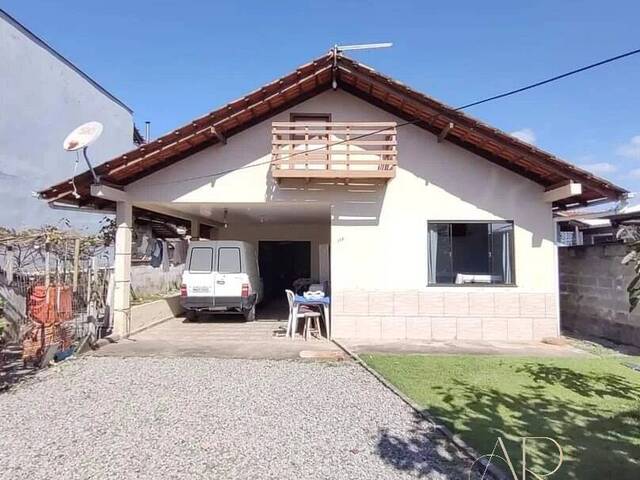 Venda em Salinas - Balneário Barra do Sul