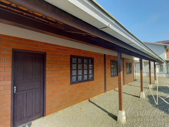 #238 - Casa para Venda em Balneário Barra do Sul - SC - 2